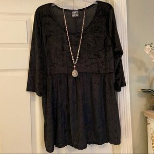 NWOT Black Velvet 3/4 sleeve empire waist top